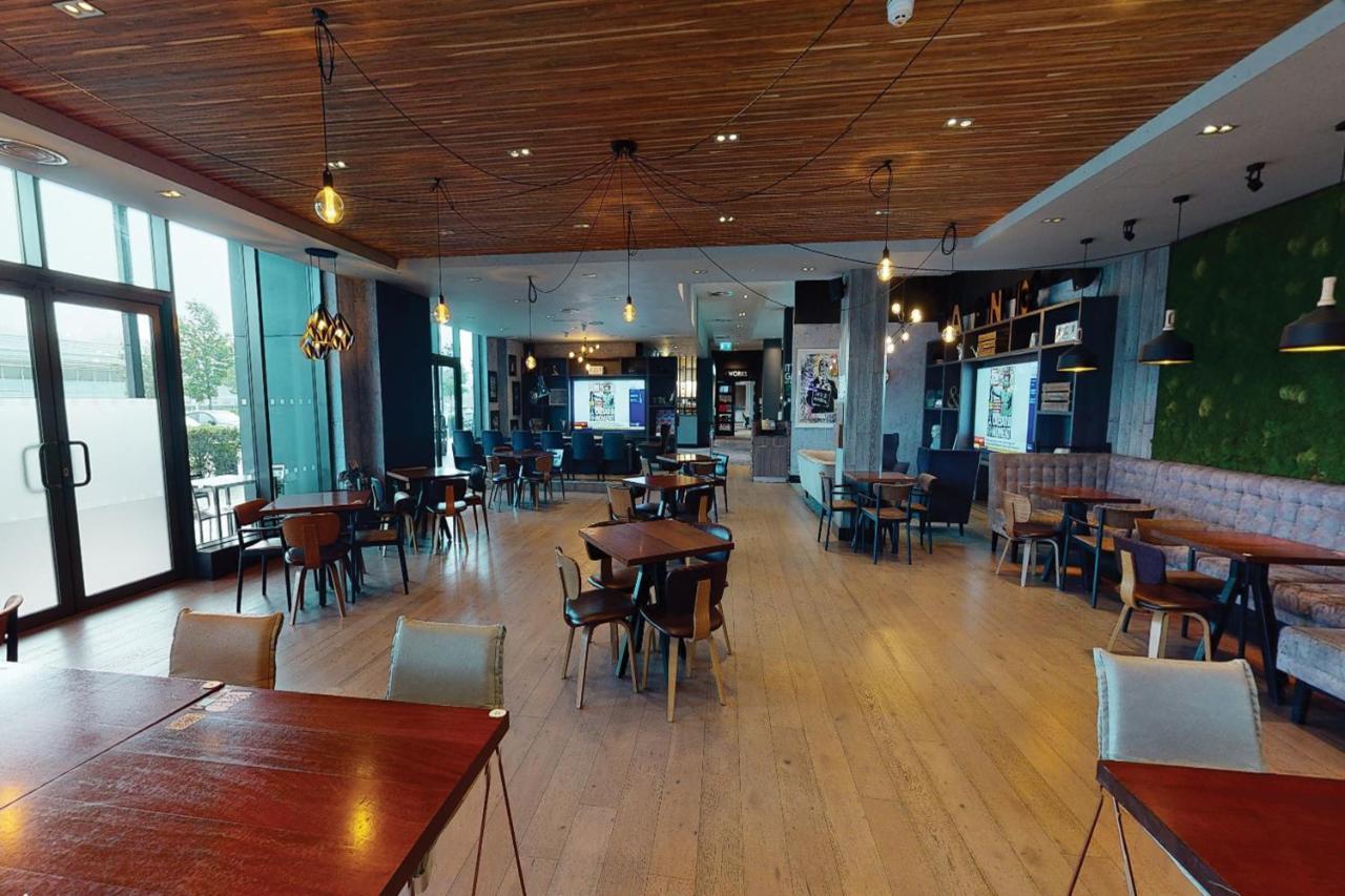 Village Hotel London Watford Elstree Esterno foto