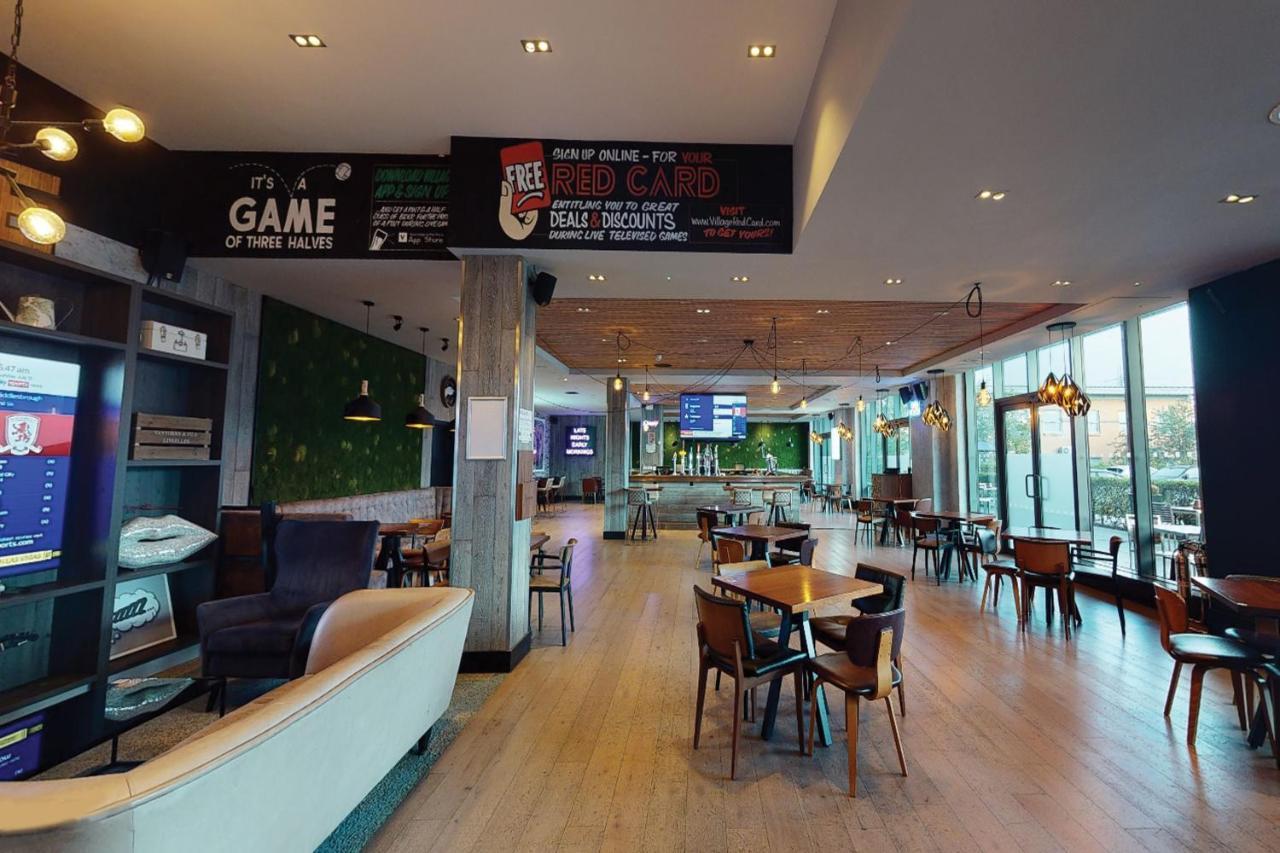 Village Hotel London Watford Elstree Esterno foto