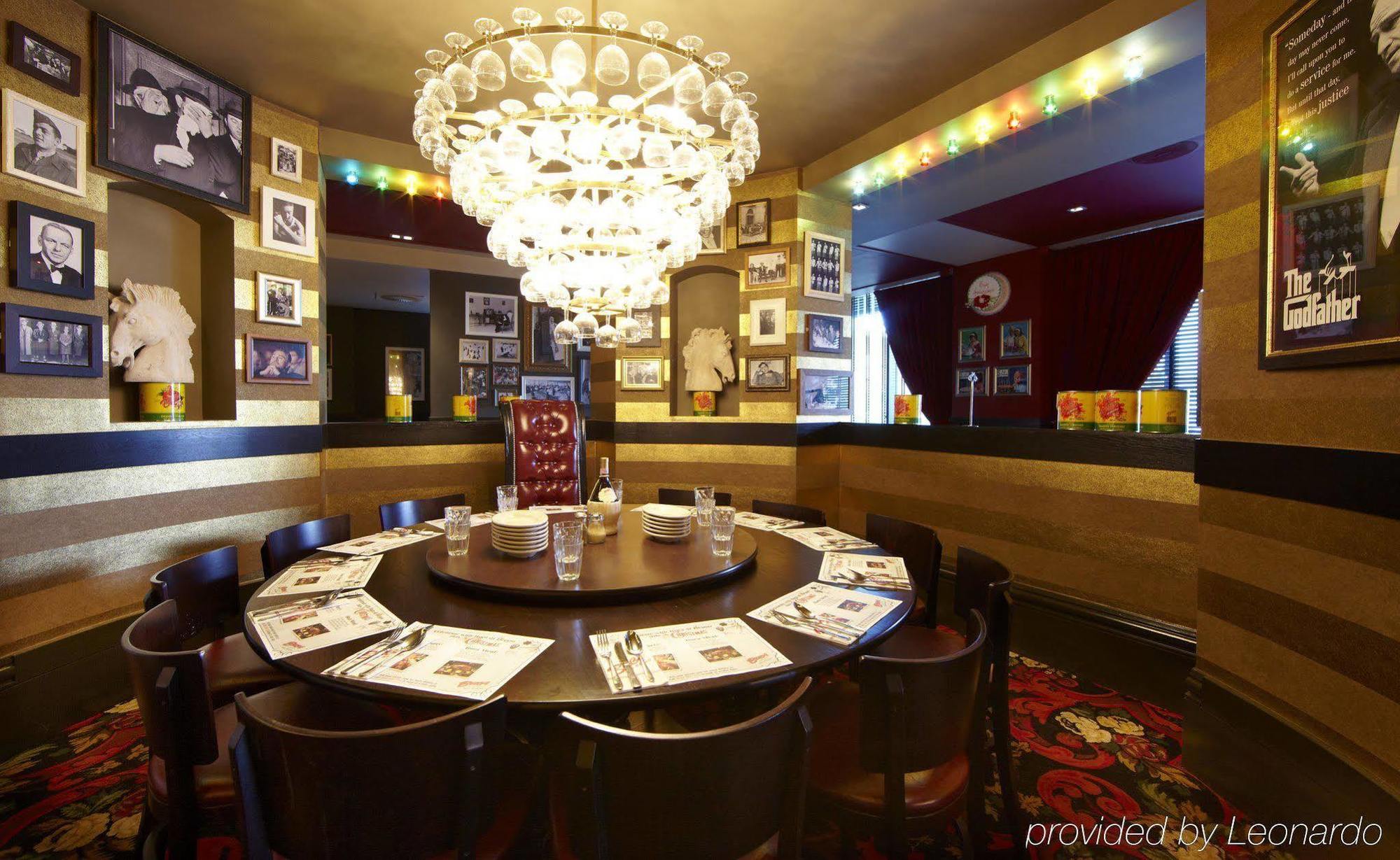 Village Hotel London Watford Elstree Esterno foto